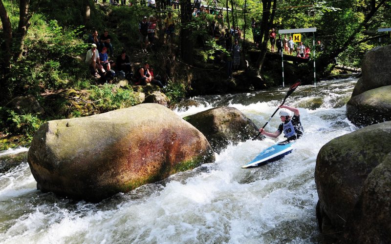 White-water ride on the Oker near Clausthal-Zellerfeld (Photo: Hans-Dieter Müller) White-water ride on the Oker near Clausthal-Zellerfeld (Photo: Hans-Dieter Müller)